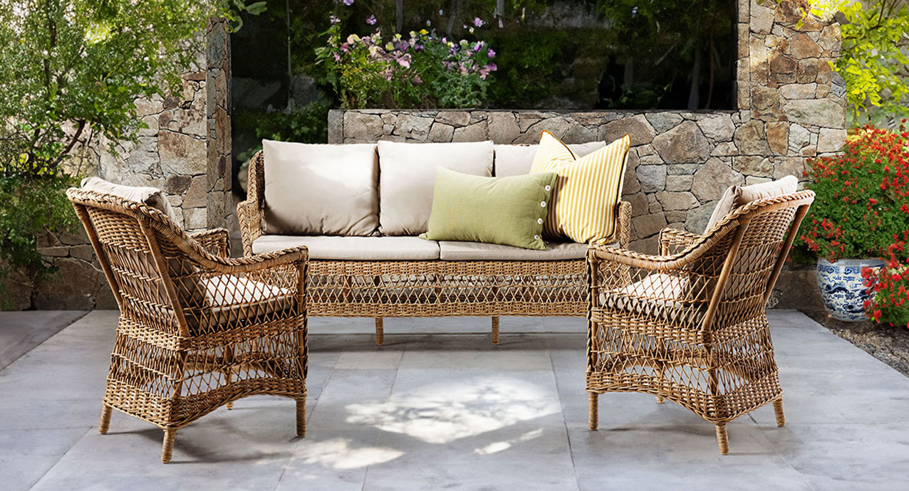 courtyard collection synthetic rattan cushions