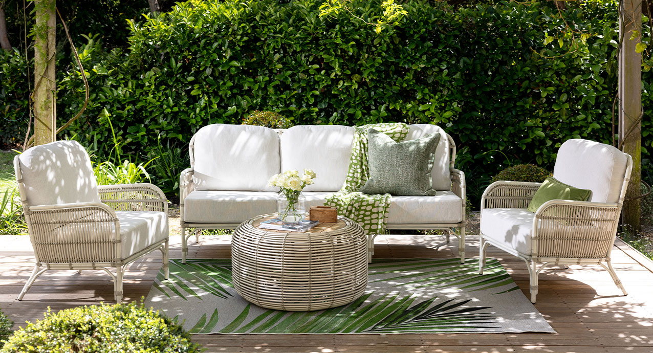 Resort Collection Outdoor chairs synthetic rattan and cane 